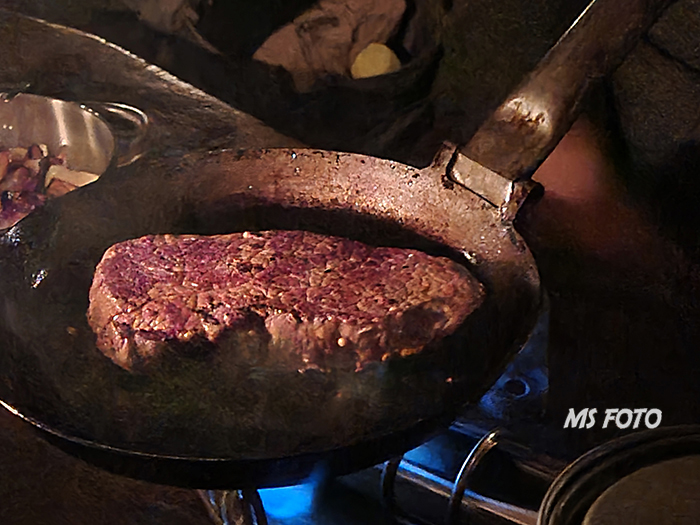 20251010_191526 20251010_191526